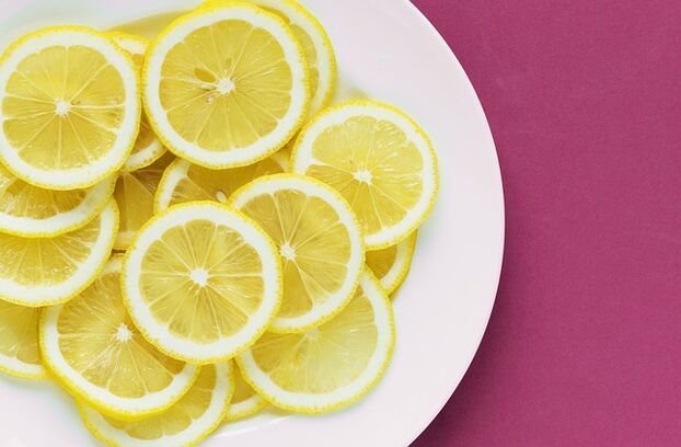 Lemon mengandungi vitamin C, yang merupakan perangsang potensi